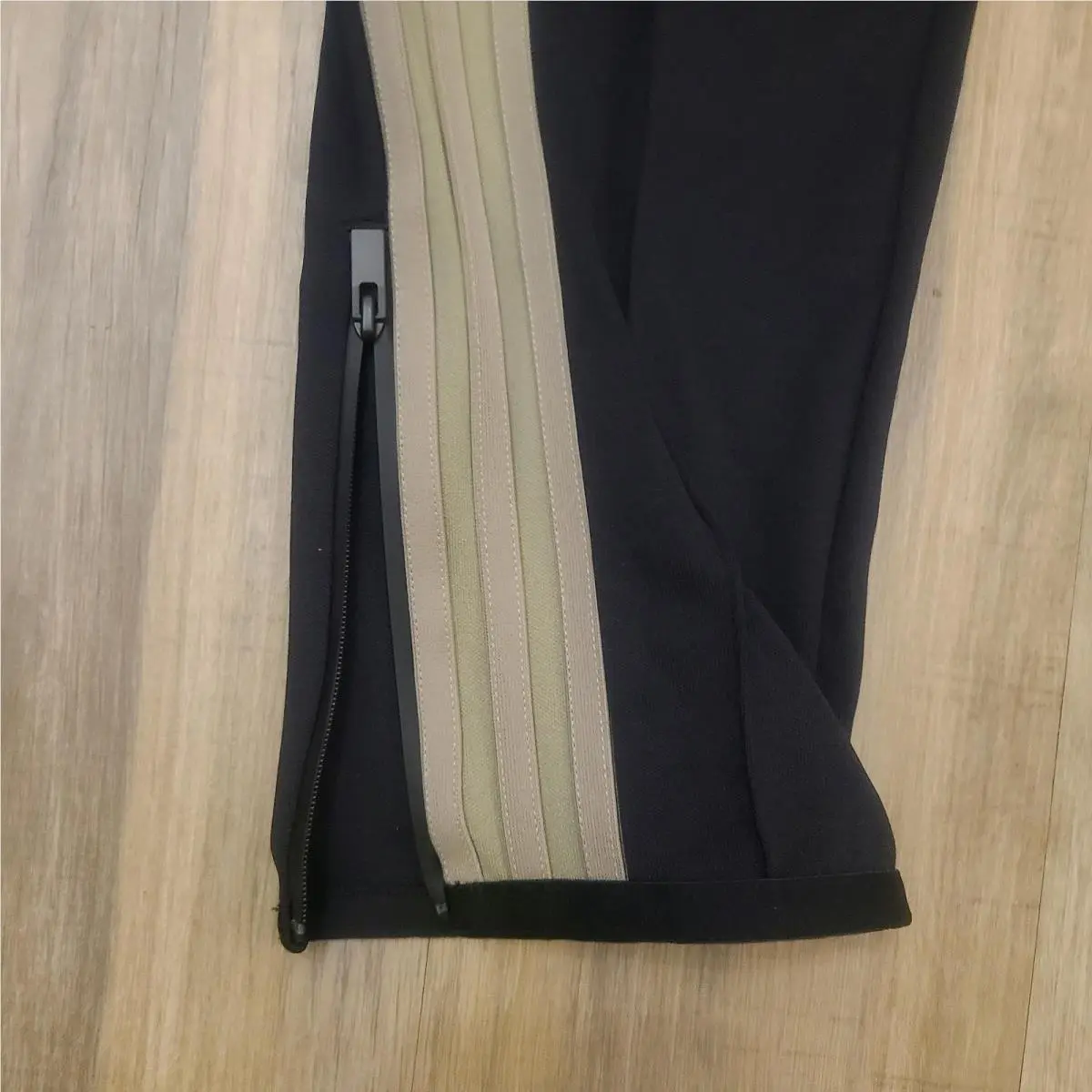 Adidas clothing - Black 1