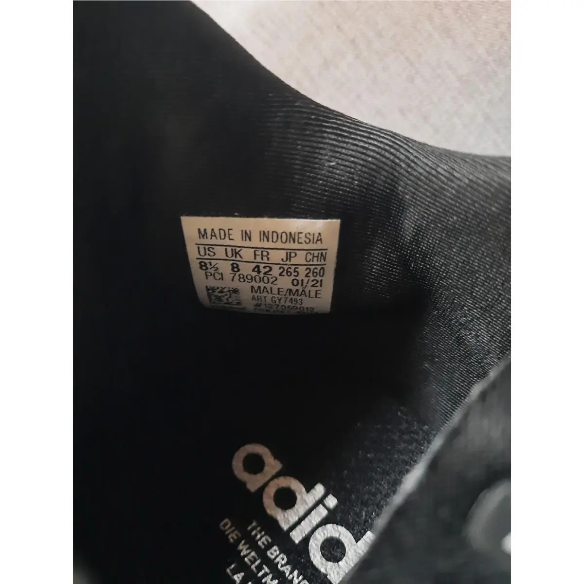 Adidas shoes - Black 2