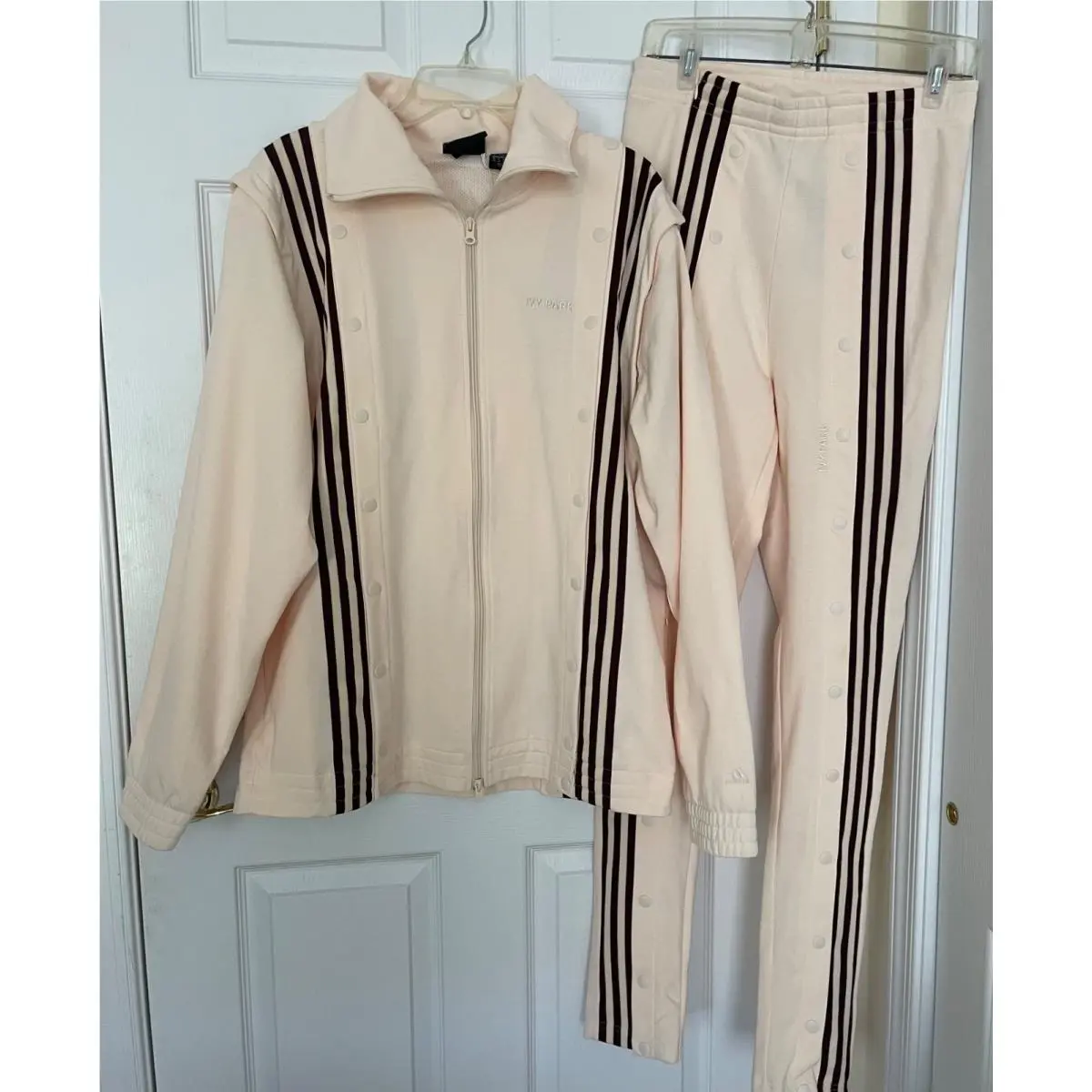 Adidas x Ivy Park Snap Track Suit Beyonce Unisex Ecru Cream Maroon Size M