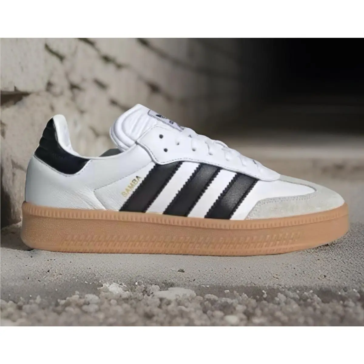 Adidas Samba Xlg Men’s 7.5 / Women’s 8.5 White/black/gum Low Top Sneakers