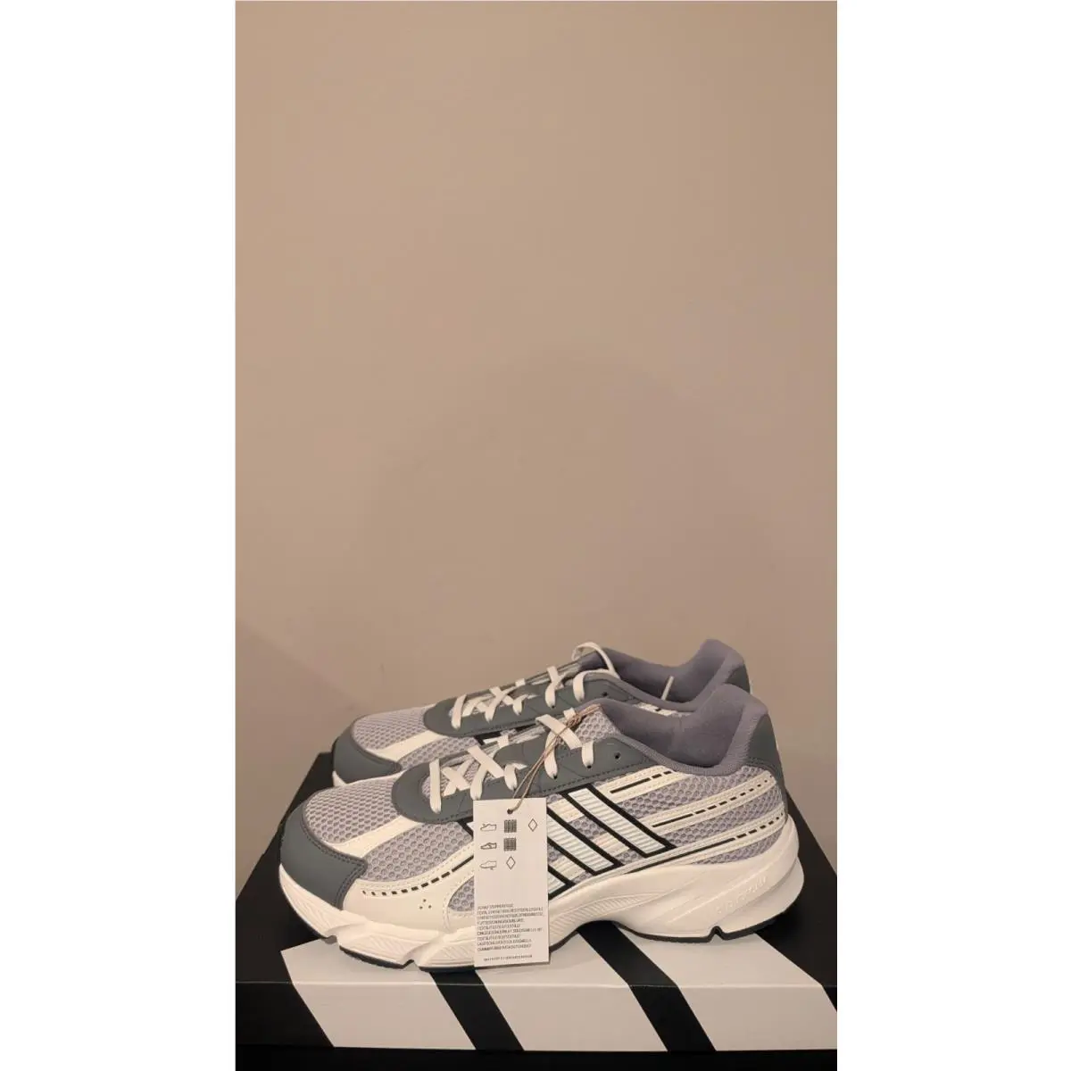 Adidas Men`s Technochaos 2000 Sneaker Size 9.5