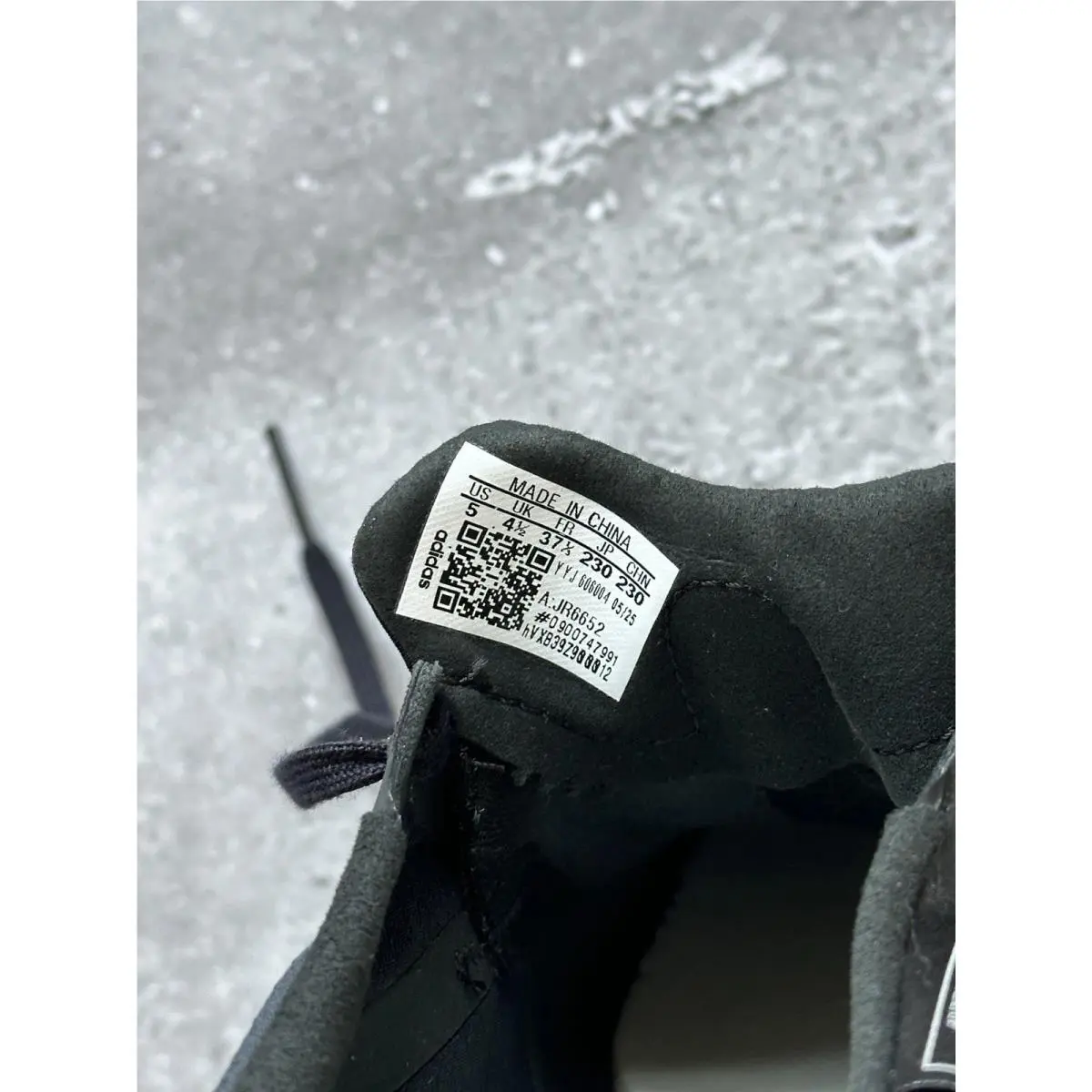 Adidas shoes - JR6652 - JR6652 - Black 6