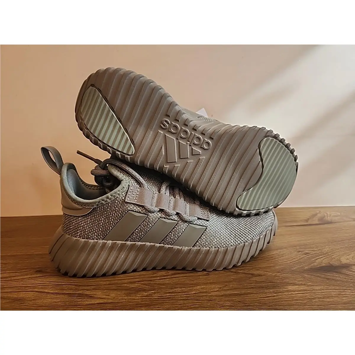 Adidas Kaptir 3.0 Wondersilver/silver Green Men`s Size 7. 5 Slip On Walking Shoe