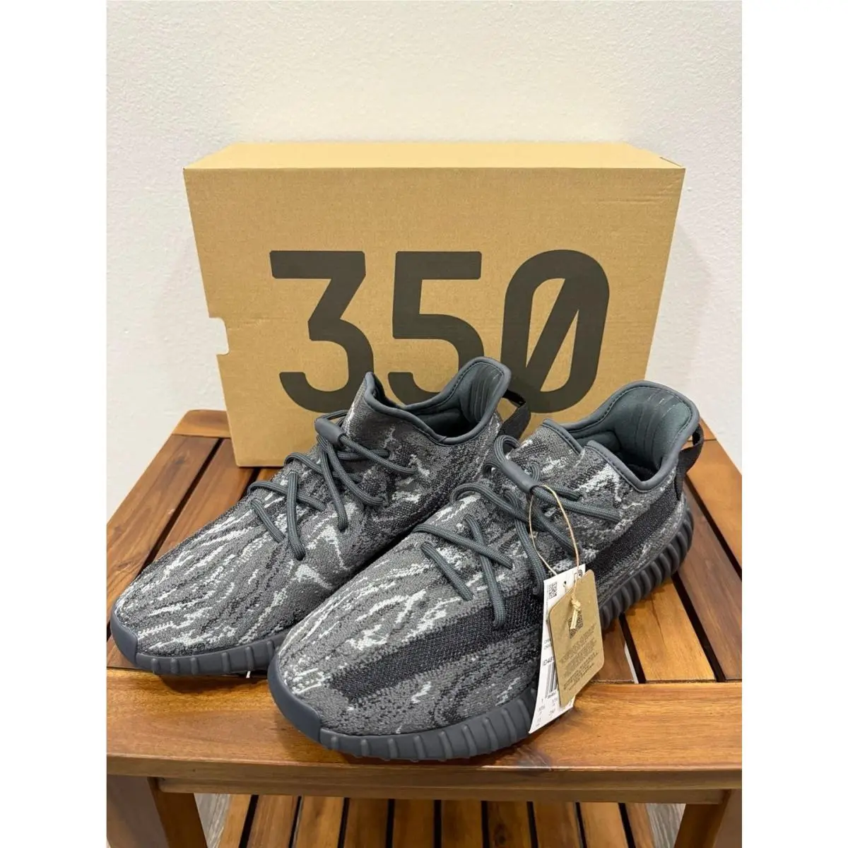 Adidas clothing - Yeezy Boost 350 V2 - Yeezy Boost - White (UPC: 0191028637375) 0