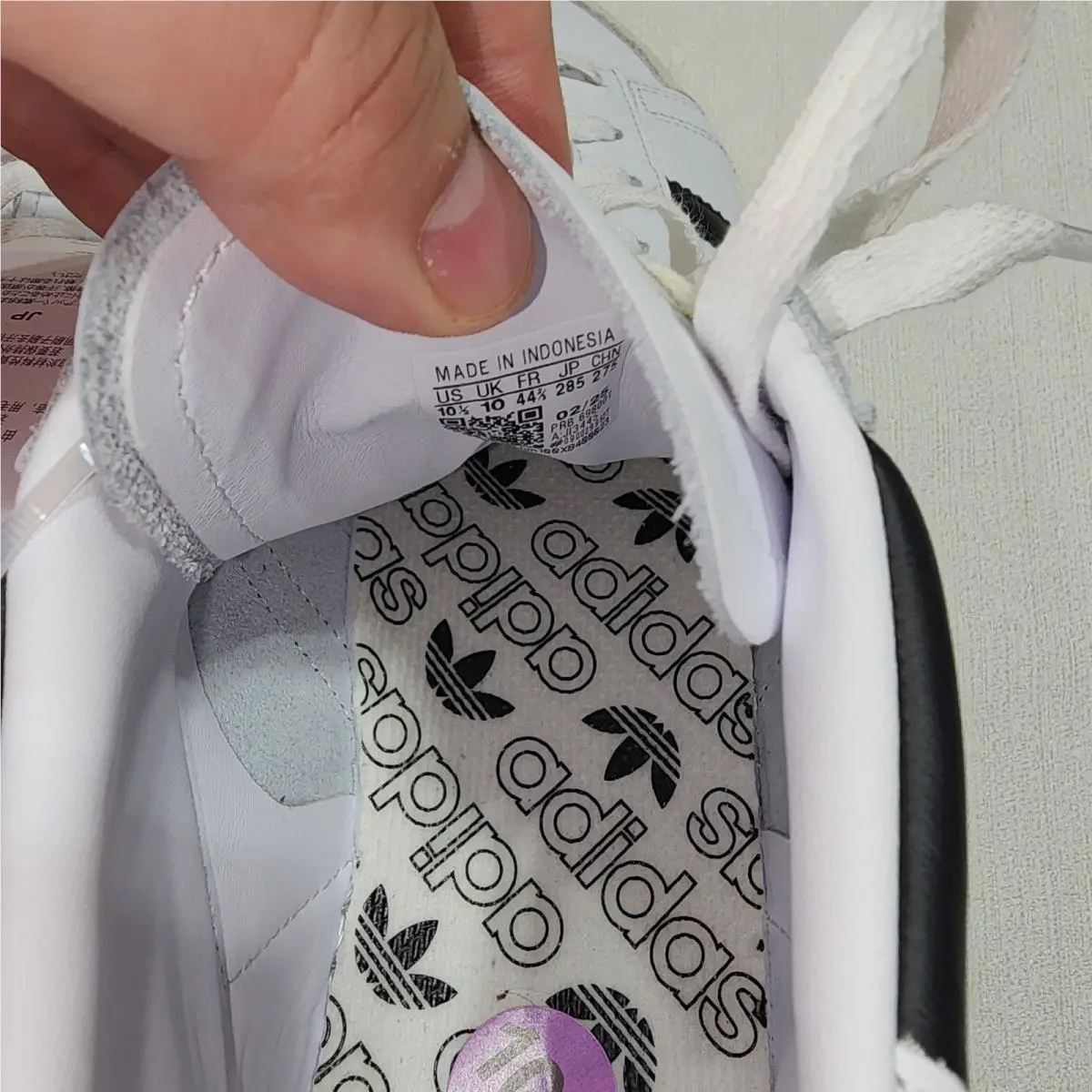 Adidas shoes - White 2