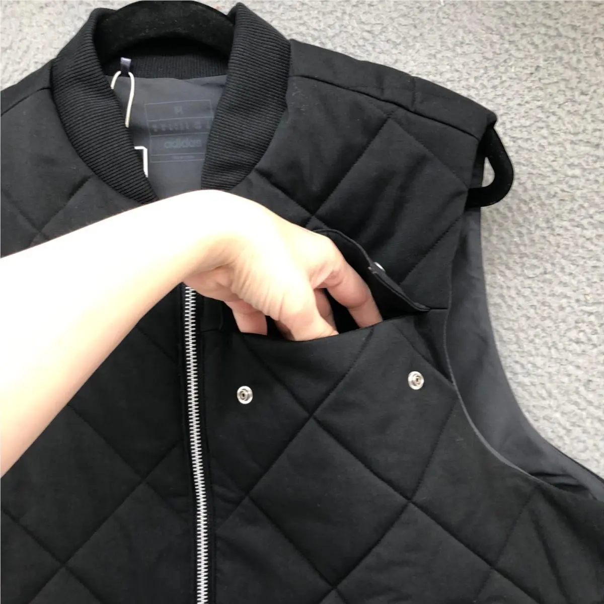 Adidas clothing - Adidas Go To - Black 1