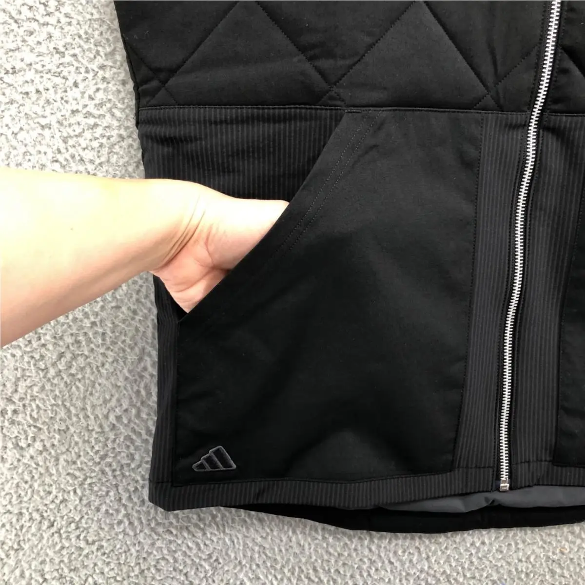 Adidas clothing - Adidas Go To - Black 3