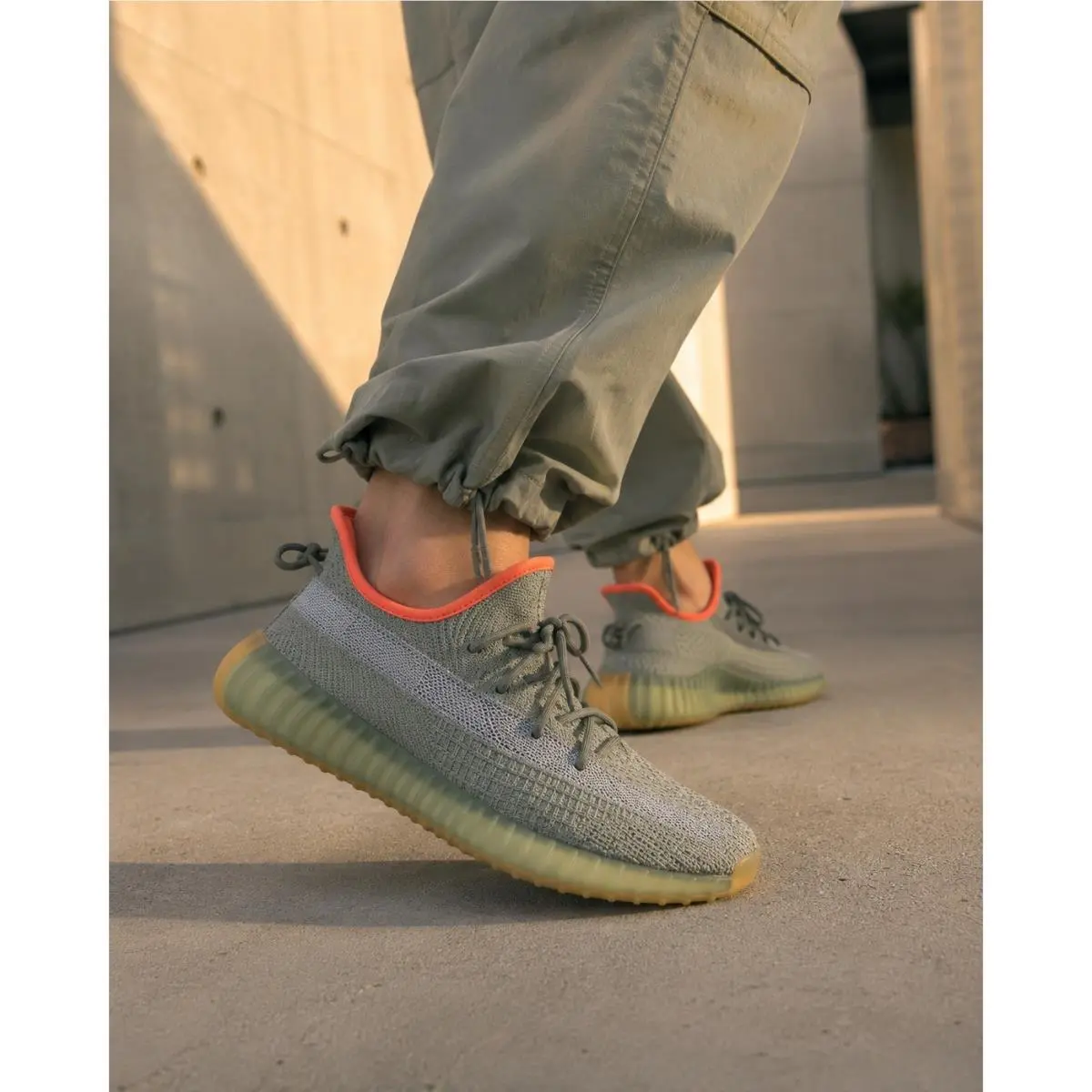 Adidas Yeezy Boost 350 V2 Desert Sage FX9035 Women 7.5 Men 6.5