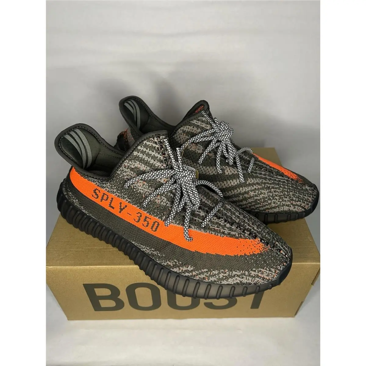 Adidas Yeezy Boost 350 V2 Carbon Beluga Size 10.5