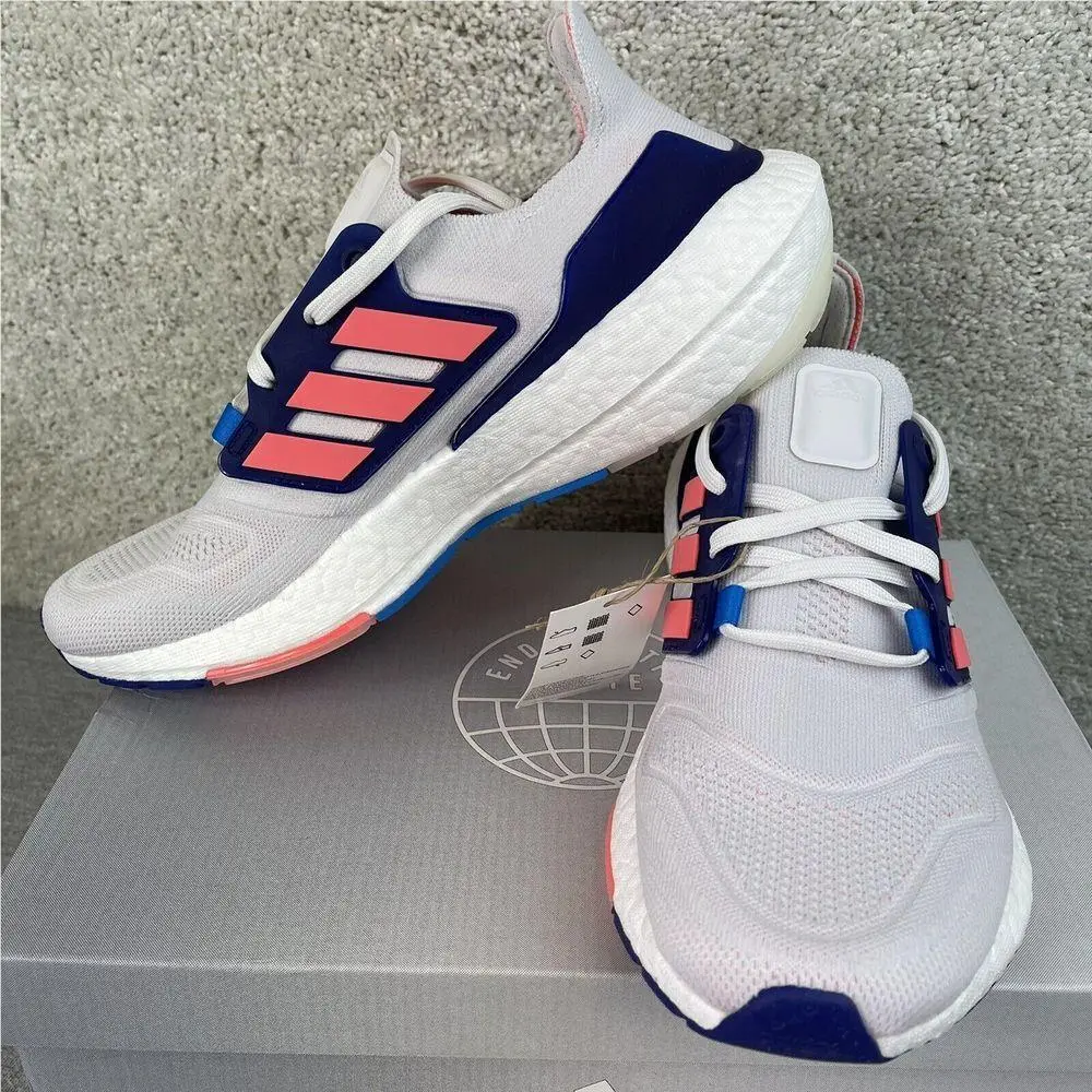 Adidas Ultraboost 22 Women`s Shoes Sneaker Sz 9.5 GS5589 Crystal White N BO