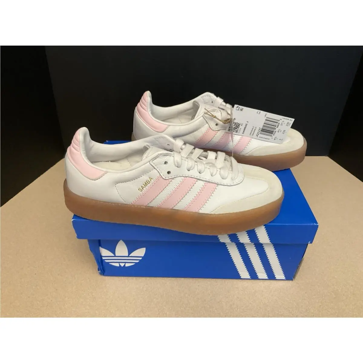 Adidas Sambae Leather/suede White/pink Athletic Shoes. Youth’s 5. Women’s 6
