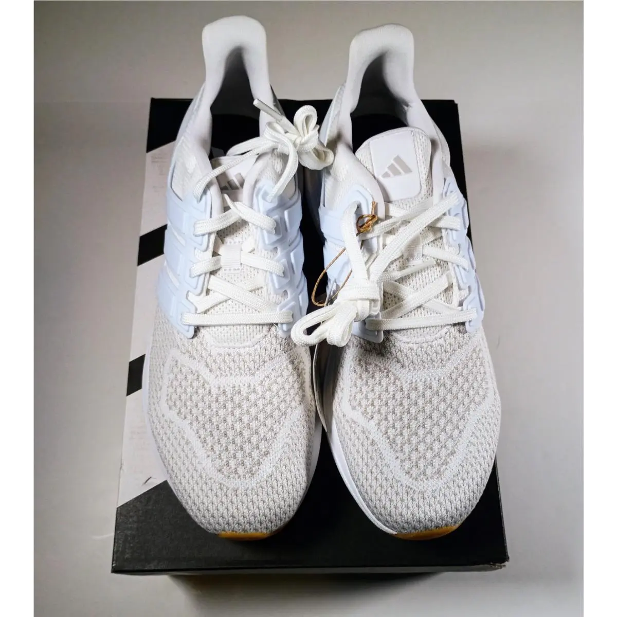 Women`s Adidas Ultradream Dna White/baby Blue Sneakers Sz 9 w/ Box