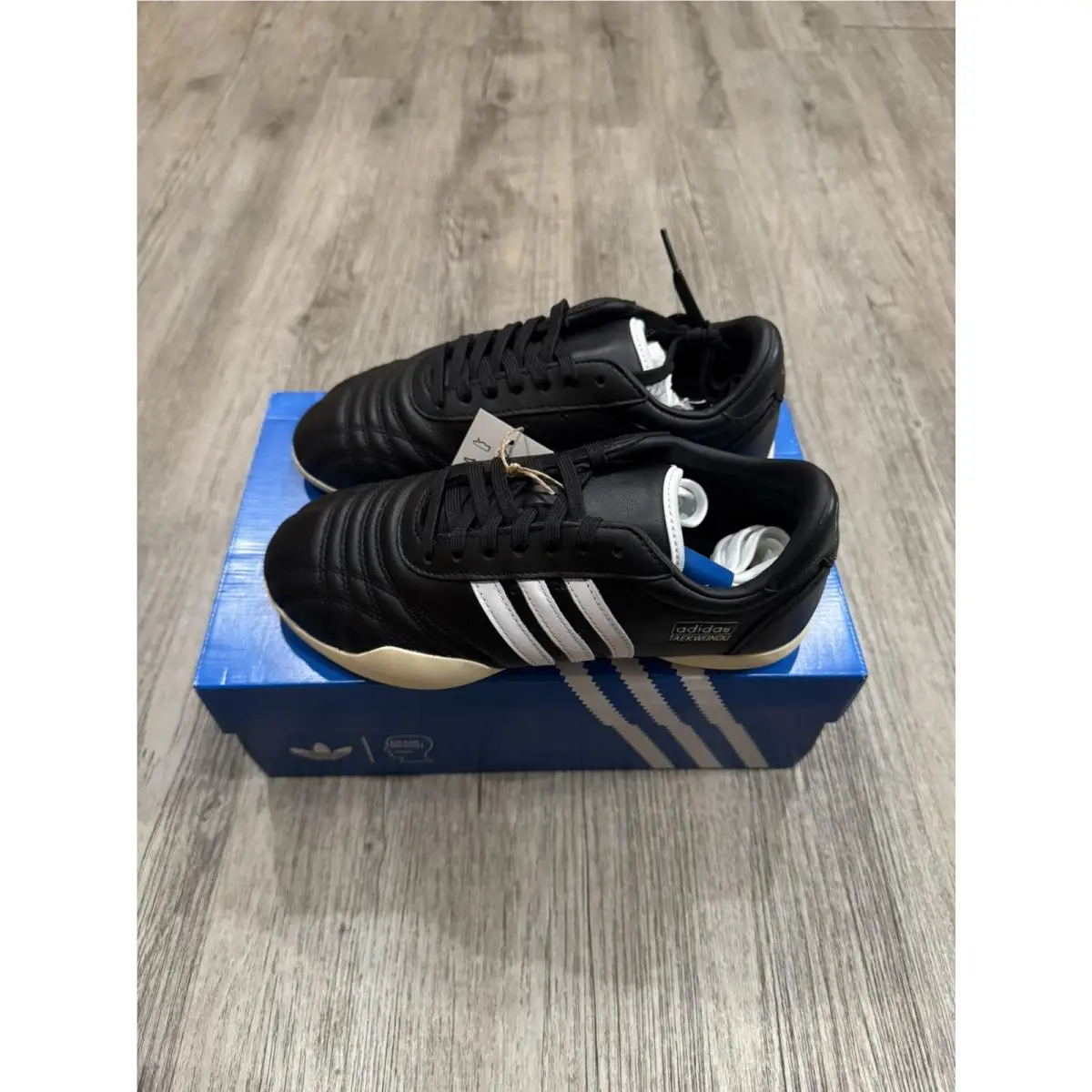 Adidas shoes - JQ9303 - JQ9303 - Black 0