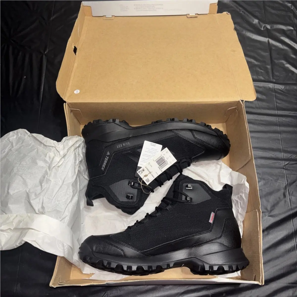 Adidas shoes - Terrex Frozetrack Mid R.RD - Terrex Frozetrack Mid - Core Black/Grey, Main: Black 16