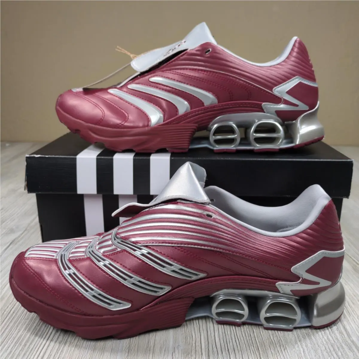 Adidas shoes - Red 0