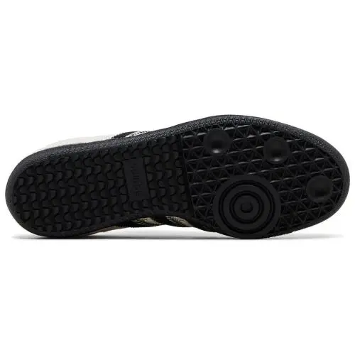 Adidas shoes - Wonder White/Core Black/Alumina 3
