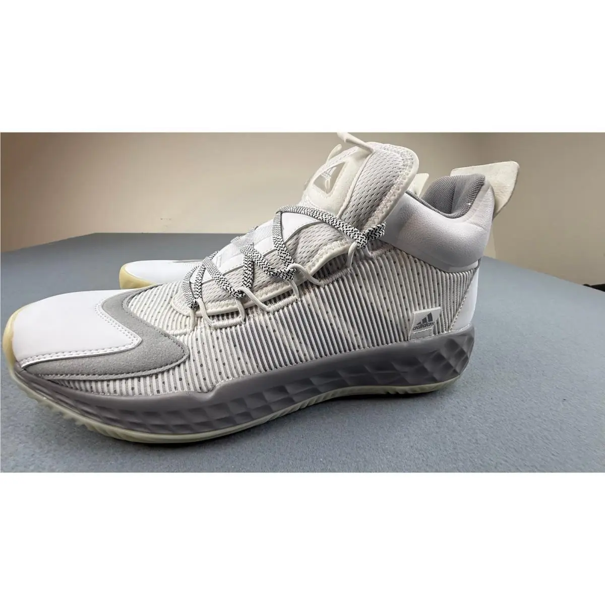 Adidas shoes - Pro Boost Mid - Pro Boost Mid - White 0