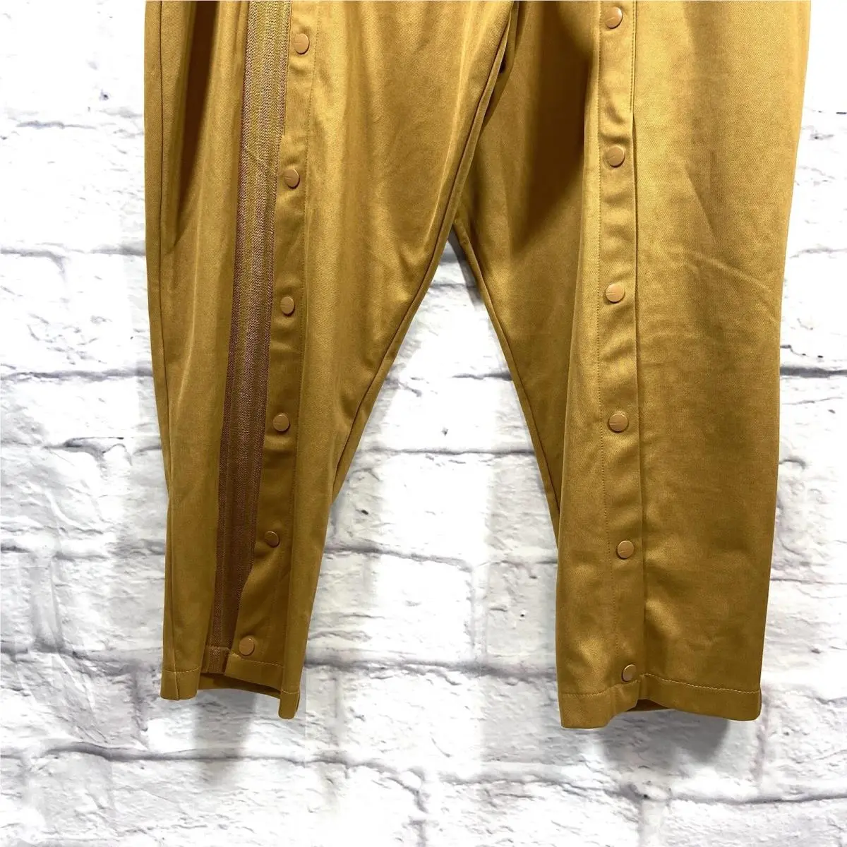 Adidas clothing - Brown 1