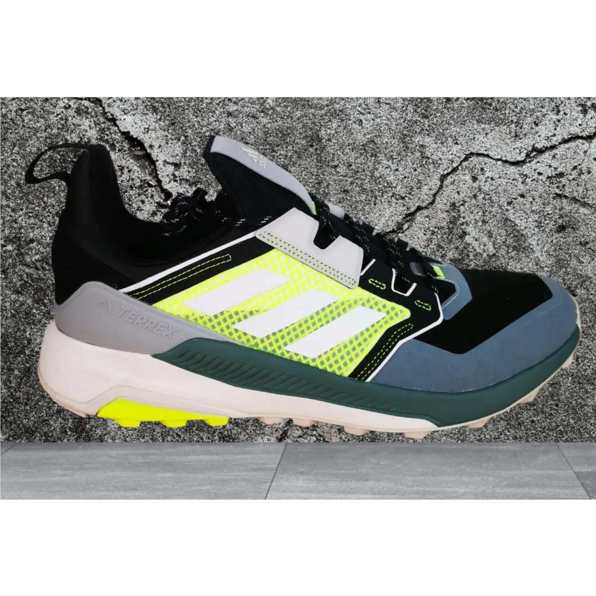 Adidas Terrex Trailmaker Mens 14 Hiking Shoes Sneakers Green Oxide