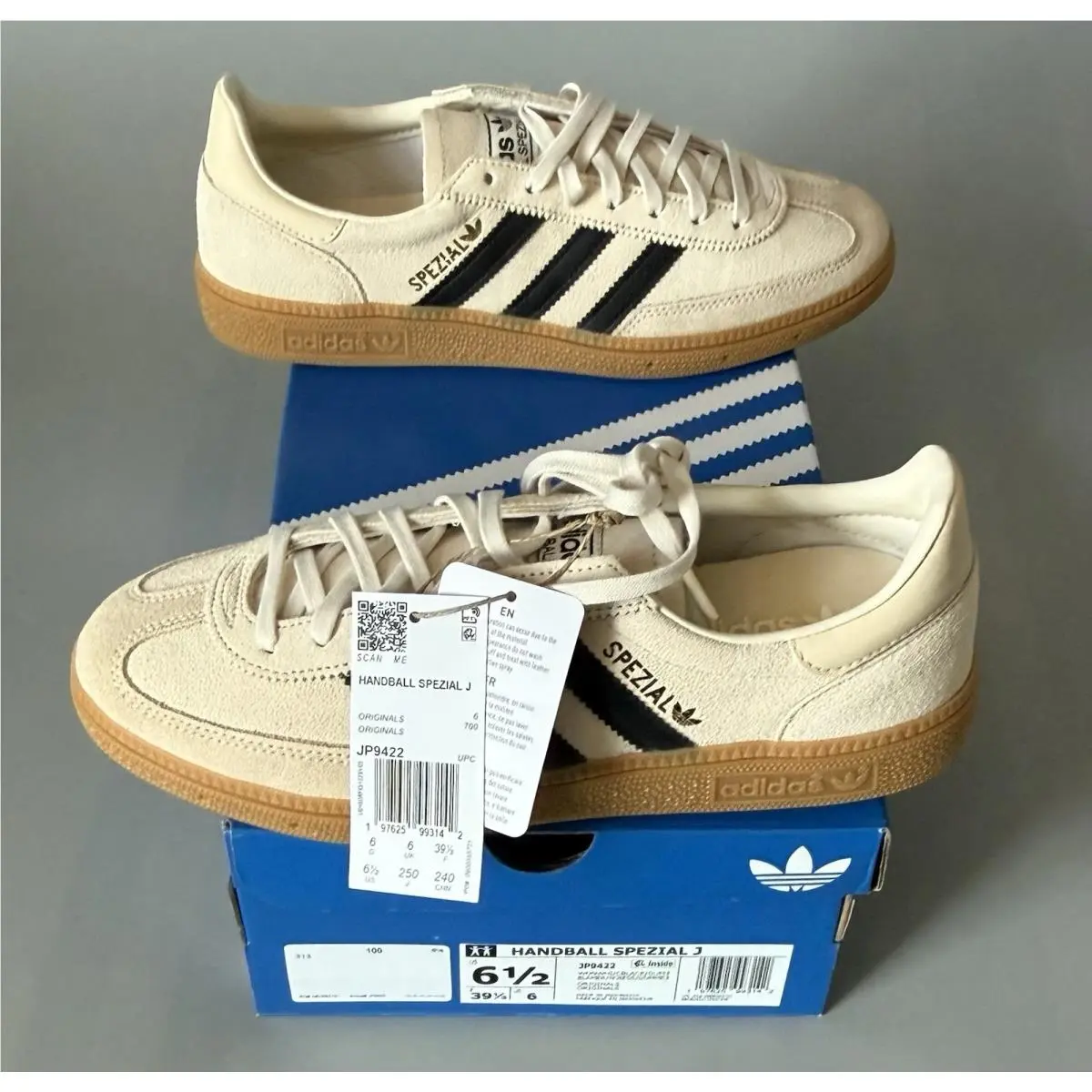 Adidas Handball Spezial J Sneakers — w/ Box — Junior 6.5 — Beige/white/black - Beige/White/Black
