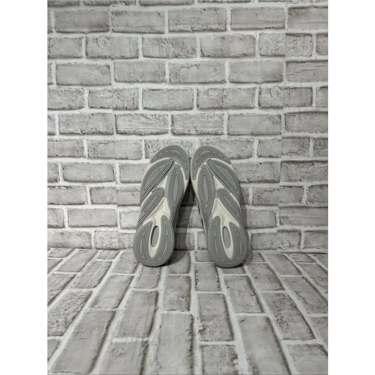 Adidas shoes - adidas Ozelia - Ozelia - IE1999 - Gray 4