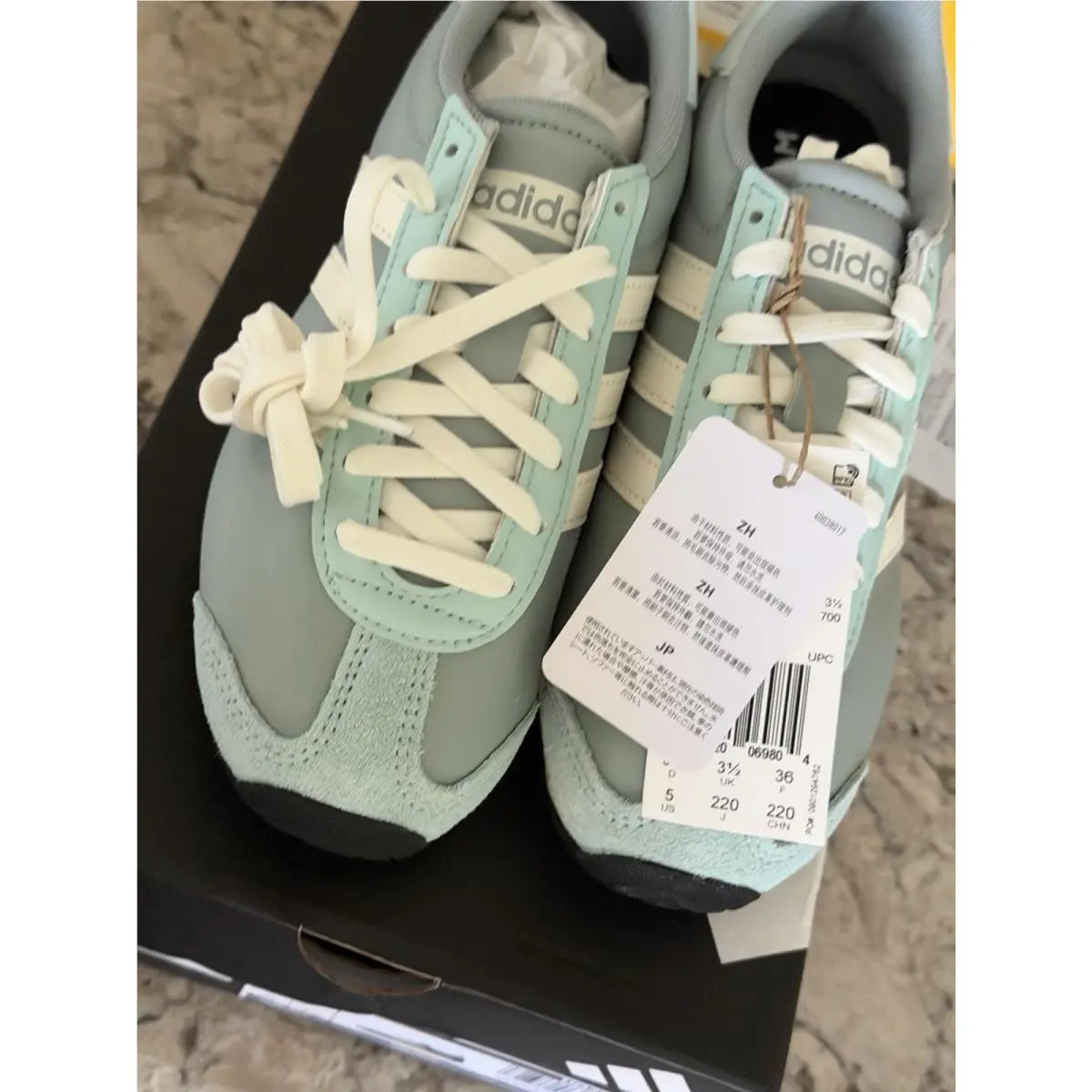 Adidas 5 Women’s 4 Youth Mint Color Sneakers Run Vista Inbox
