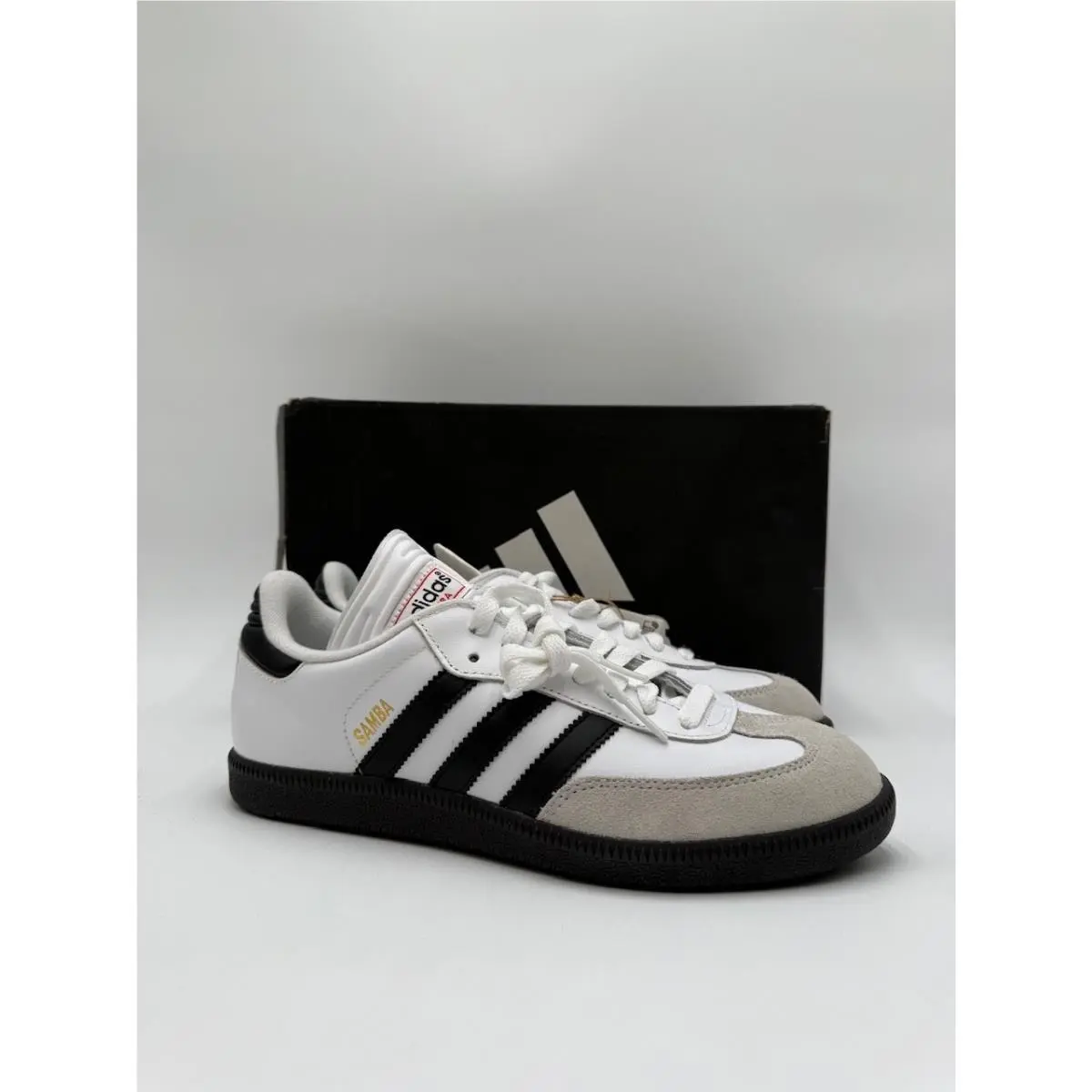 Adidas Samba Classic Men`s Indoor Soccer Shoe White US Size 7.5