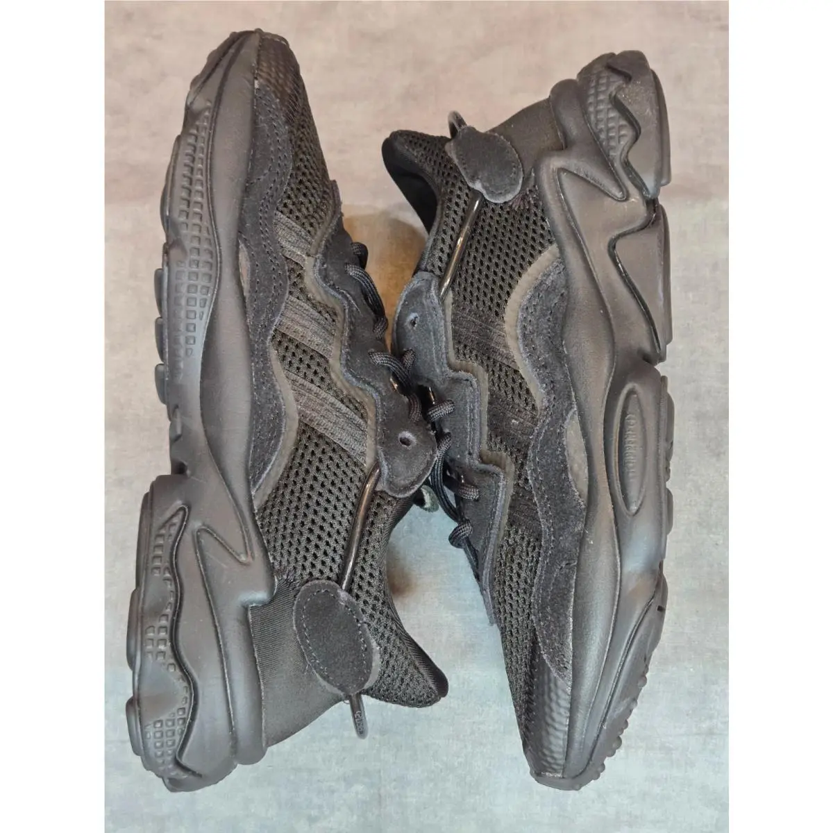 Adidas shoes - adidas Orignals Ozweego J - Orignals Ozweego - EE7775 - Black 0