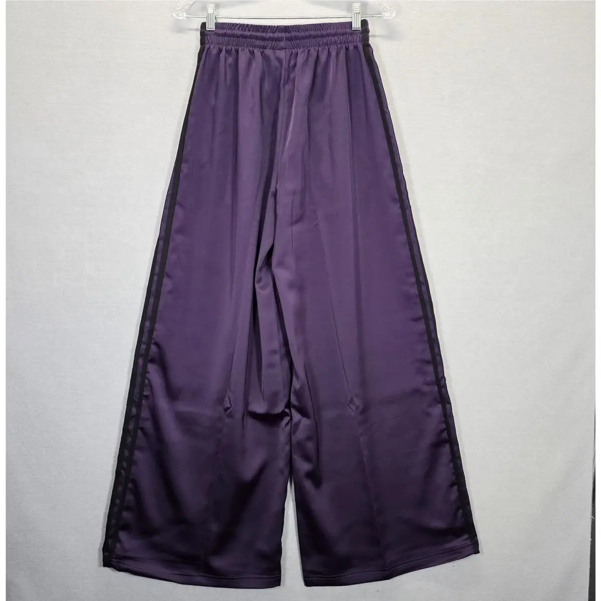 Adidas clothing - Aurora Plum / Black 2