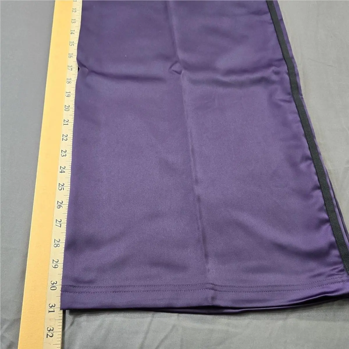 Adidas clothing - Aurora Plum / Black 8
