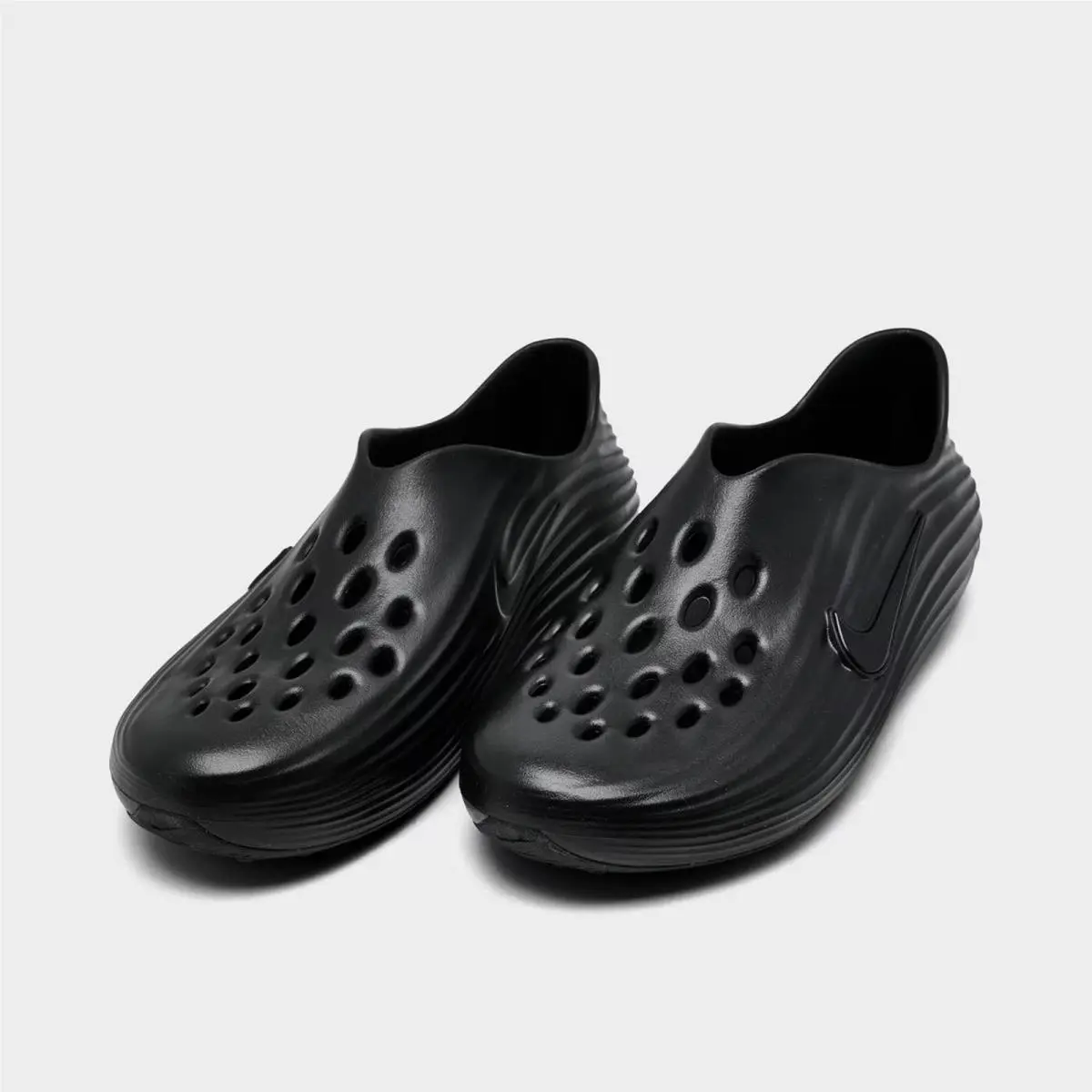 Nike shoes - HV5060 001 - Black/Black/Black 1