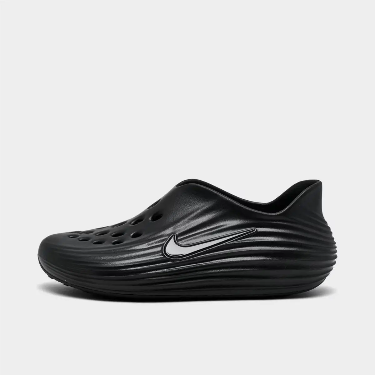 Nike shoes - HV5060 001 - Black/Black/Black 3