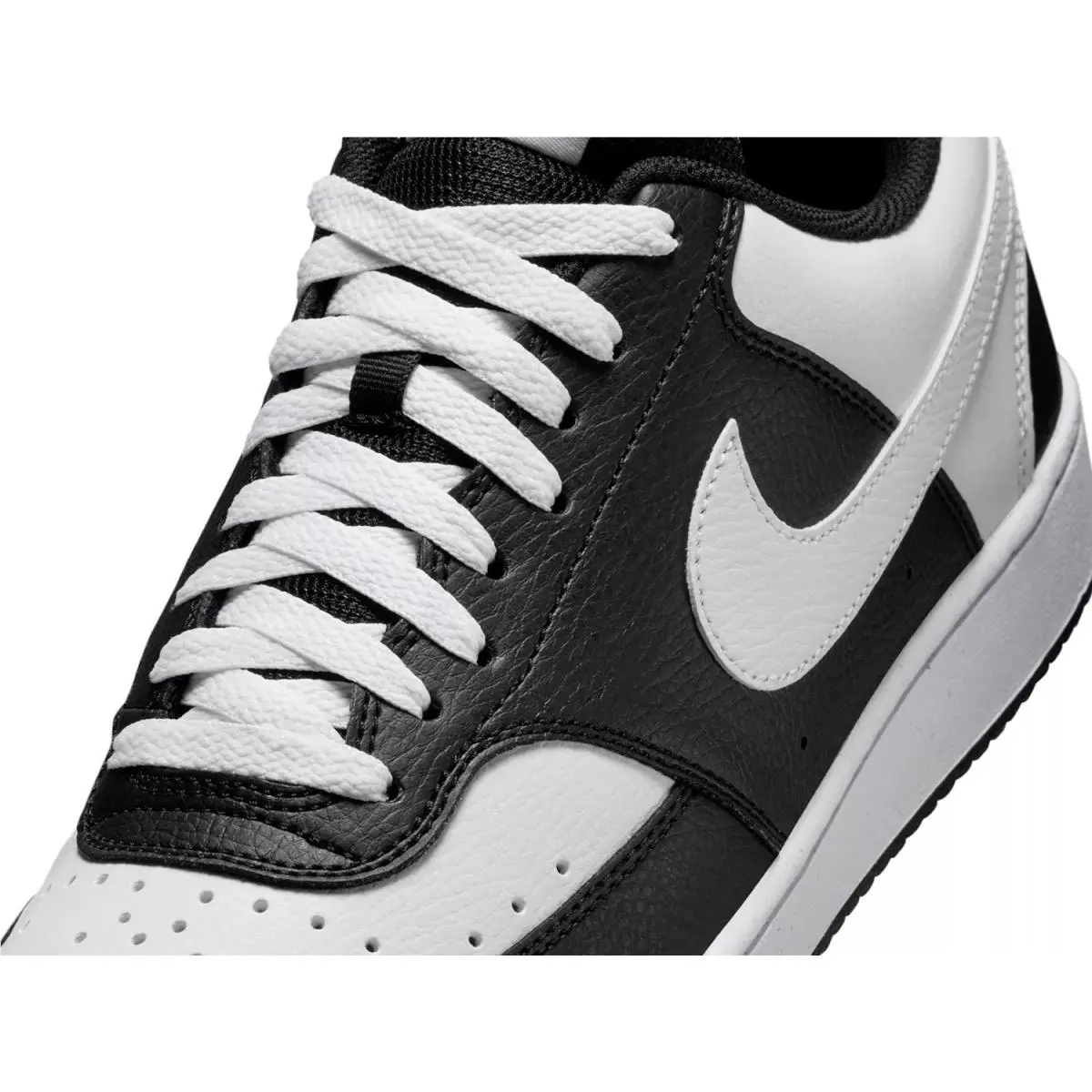 Nike shoes - White/Black 6