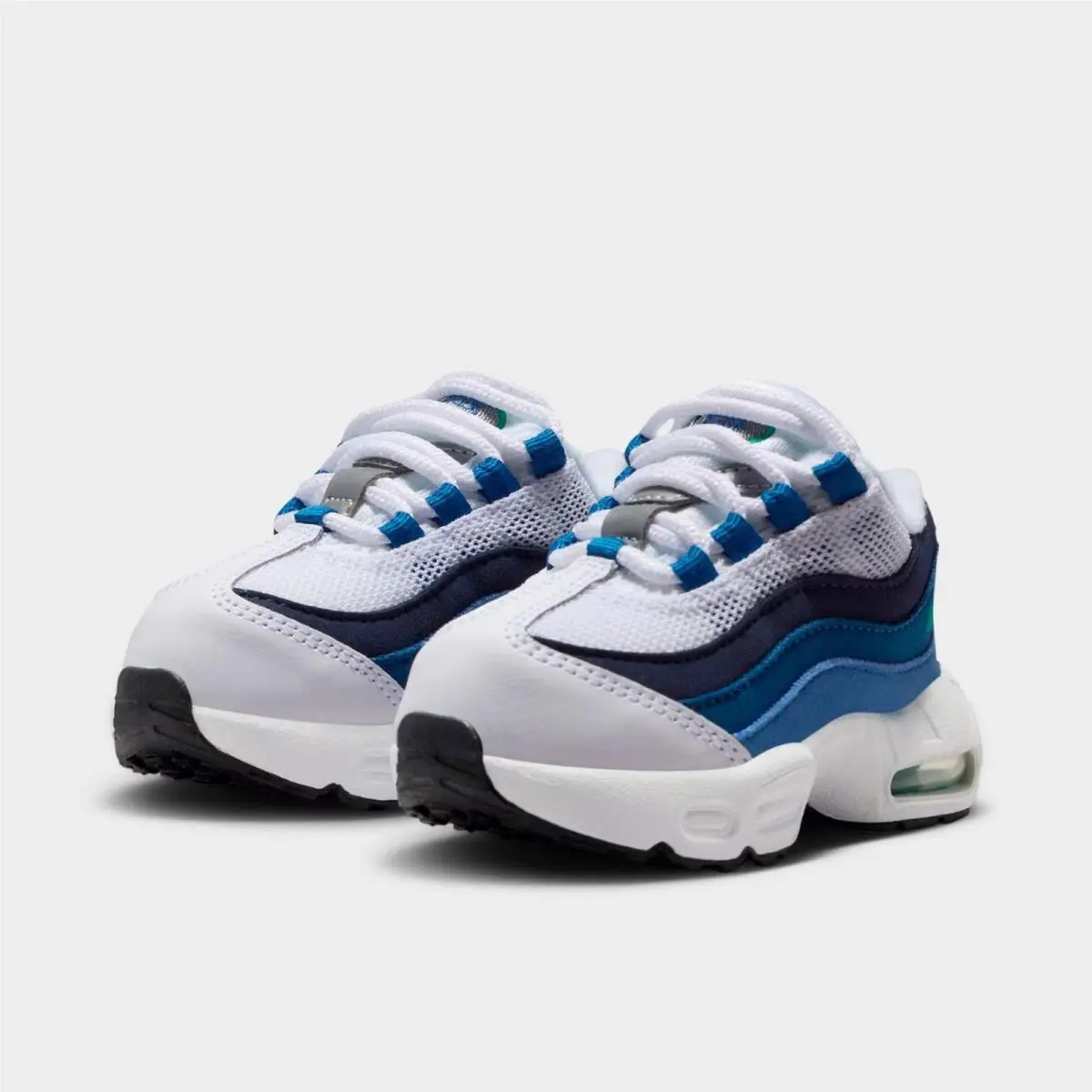 Nike shoes - IU7898 100 - White/Lake Blue/French Blue/Emerald Green 1