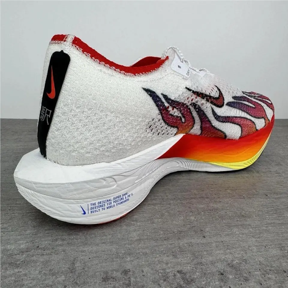 Nike shoes - Nike ZoomX Vaporfly - ZoomX Vaporfly - HQ3504-100 - White 9