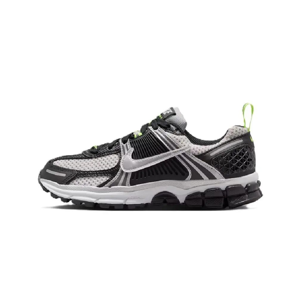Nike shoes - IQ0312 010 - IQ0312 010 - Black/Metallic Silver 0