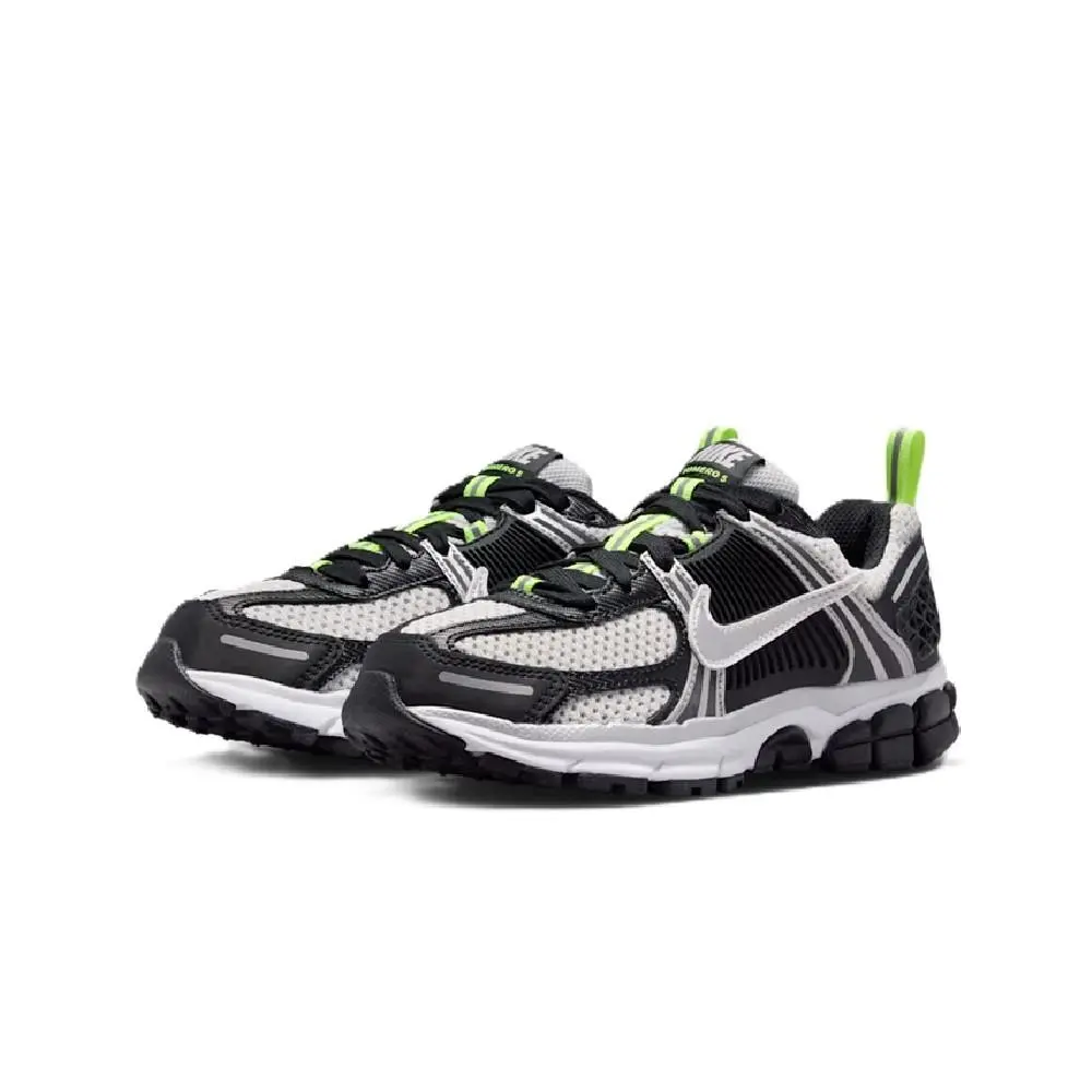 Nike shoes - IQ0312 010 - IQ0312 010 - Black/Metallic Silver 1