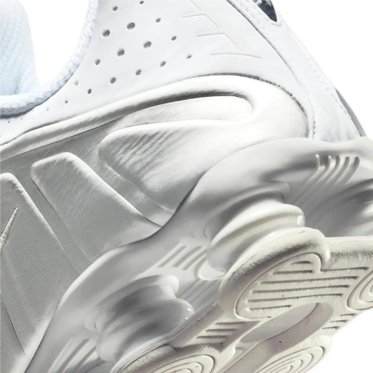 Nike shoes - Nike Shox - Shox - Silver, Maufacturer: White/White/Bright Crimson/Metallic 31