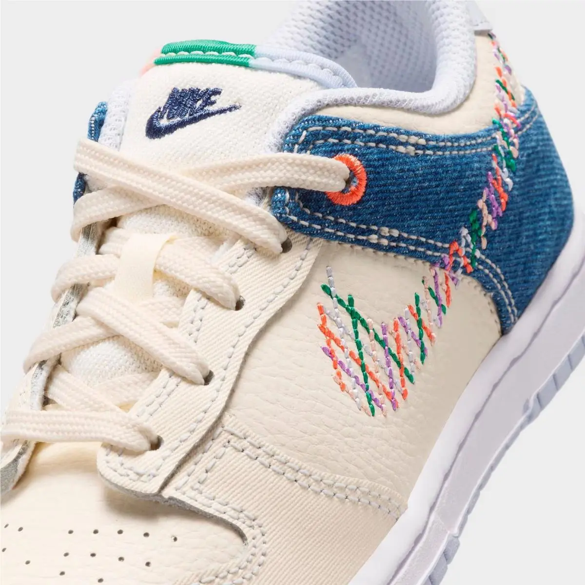 Nike shoes - IR1826 022 - Soft Pearl/Blue Denim/Midnight Navy/Multi-Color 1