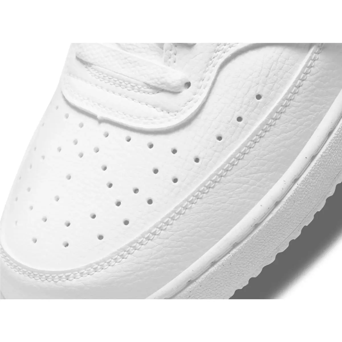 Nike shoes - White 15