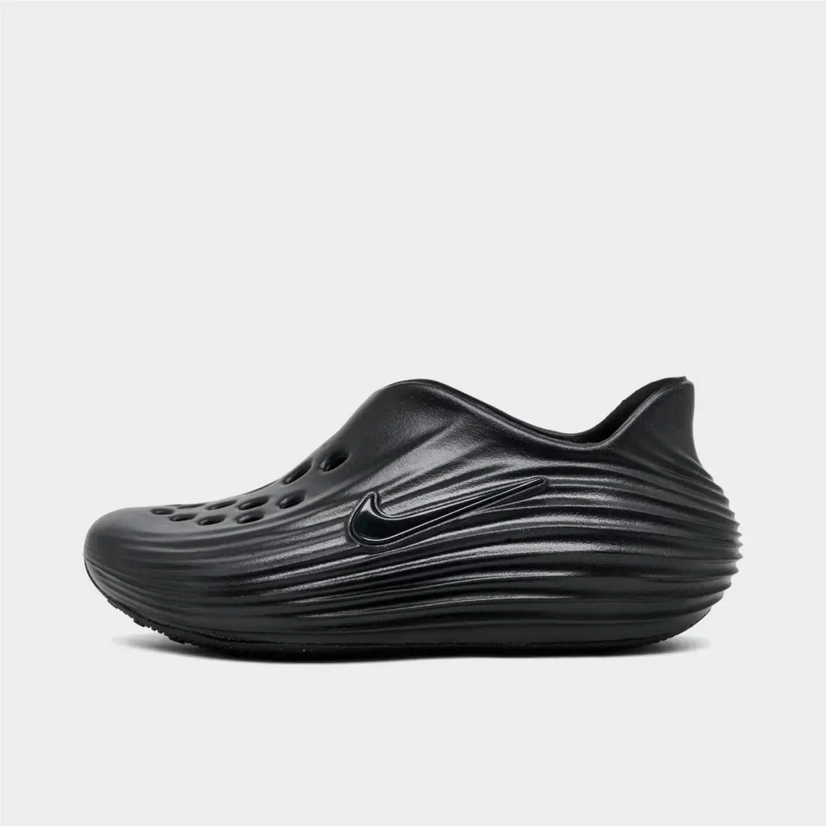 Nike shoes - IF1746P 001 - Black/Black/Black 3