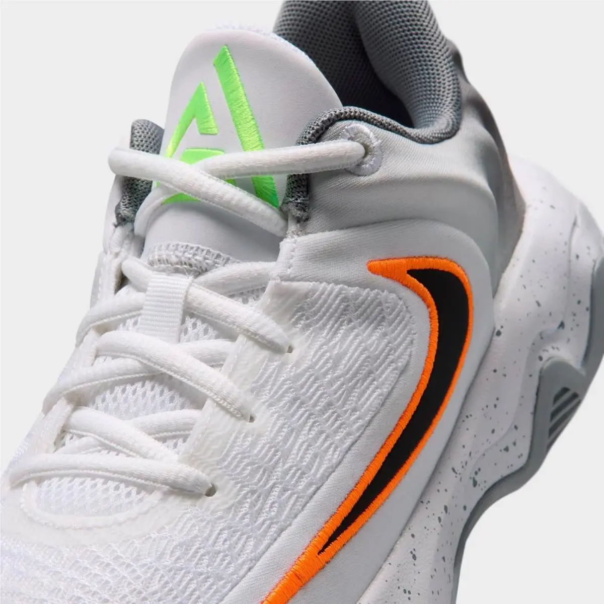 Nike shoes - IH7664 101 - White/Volt/Wolf Grey/Black 0