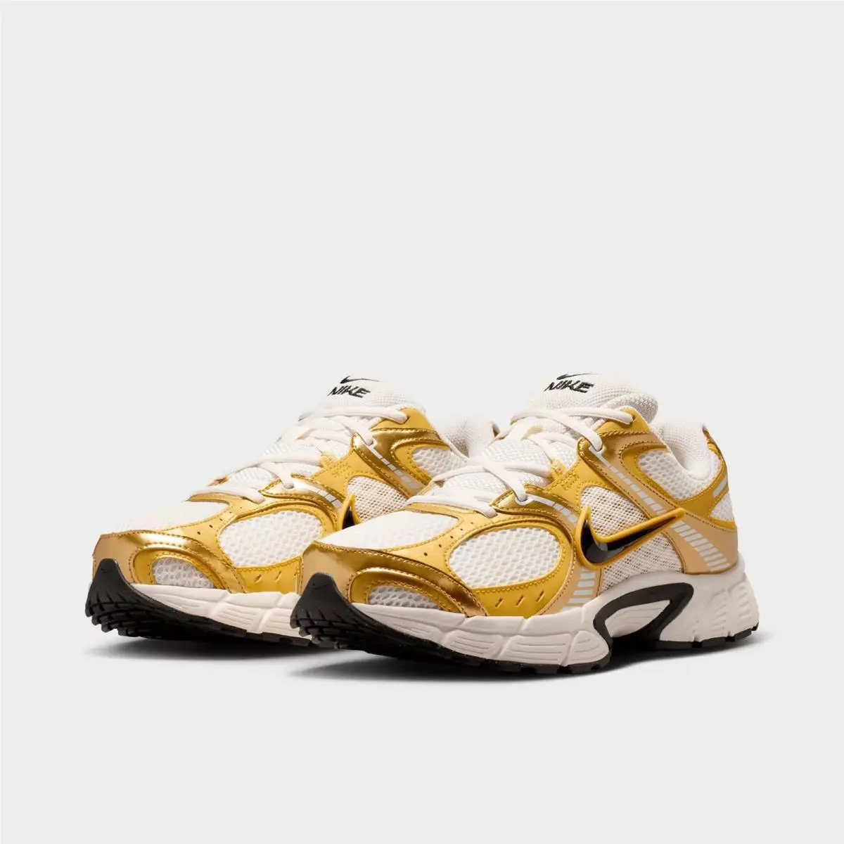 Nike shoes - HJ5228 107 - Sail/Buff Gold/Saturn Gold/Black 1