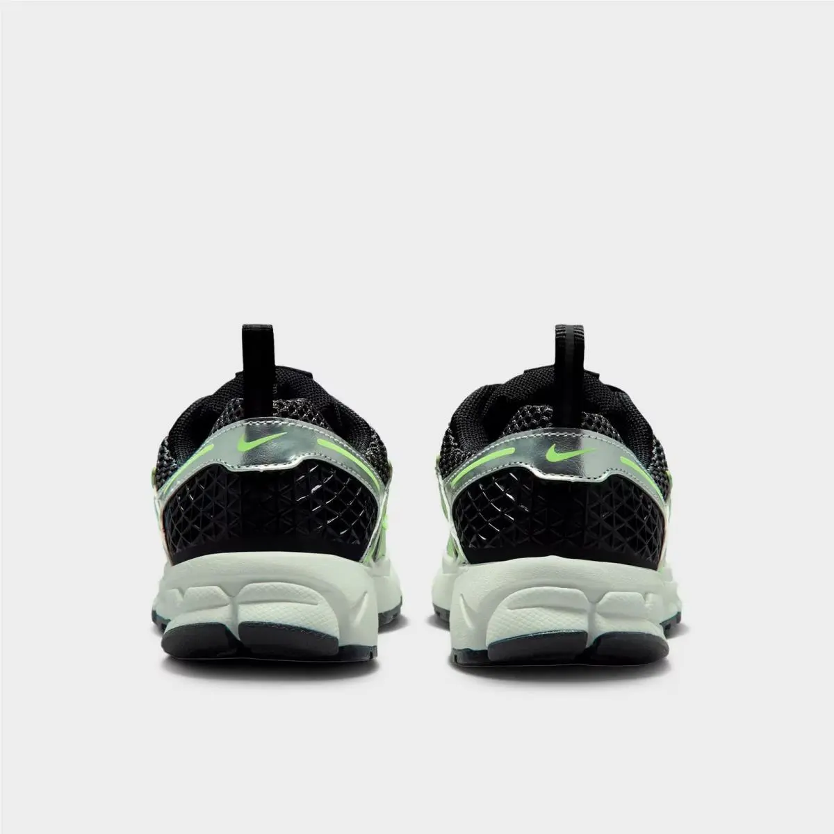 Nike shoes - HF6998 015 - Black/Volt Ice/Anthracite/Barely Green 6