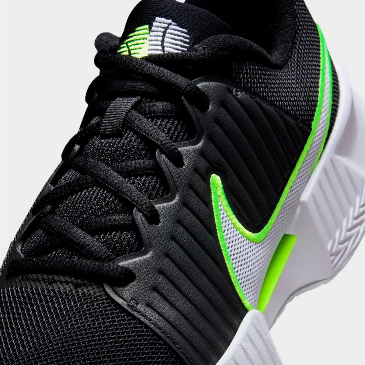 Nike shoes - IB6560 001 - Black/Anthracite/Volt/White 4