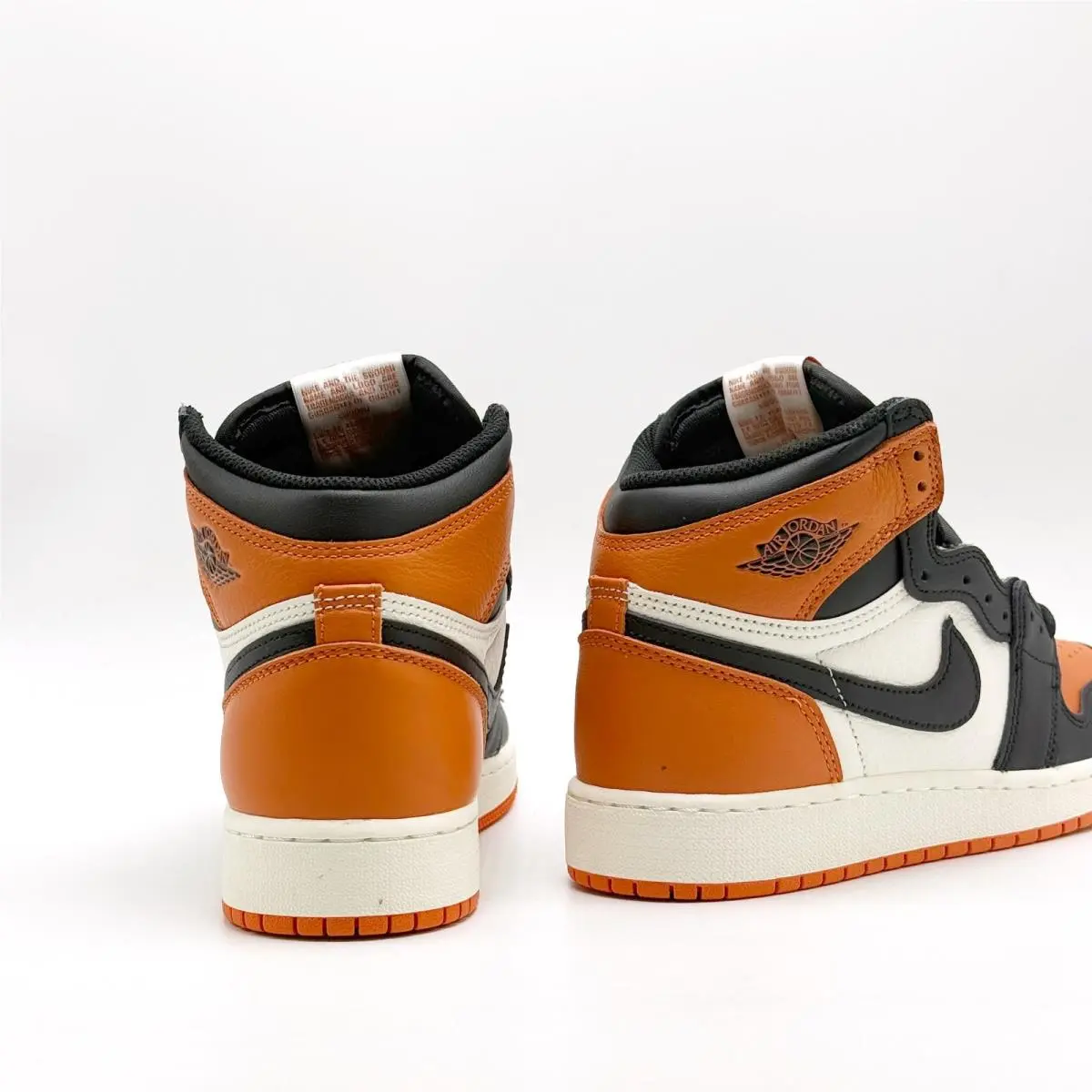 Nike shoes - Air Jordan 1 Mid - Air Mid - Orange 2