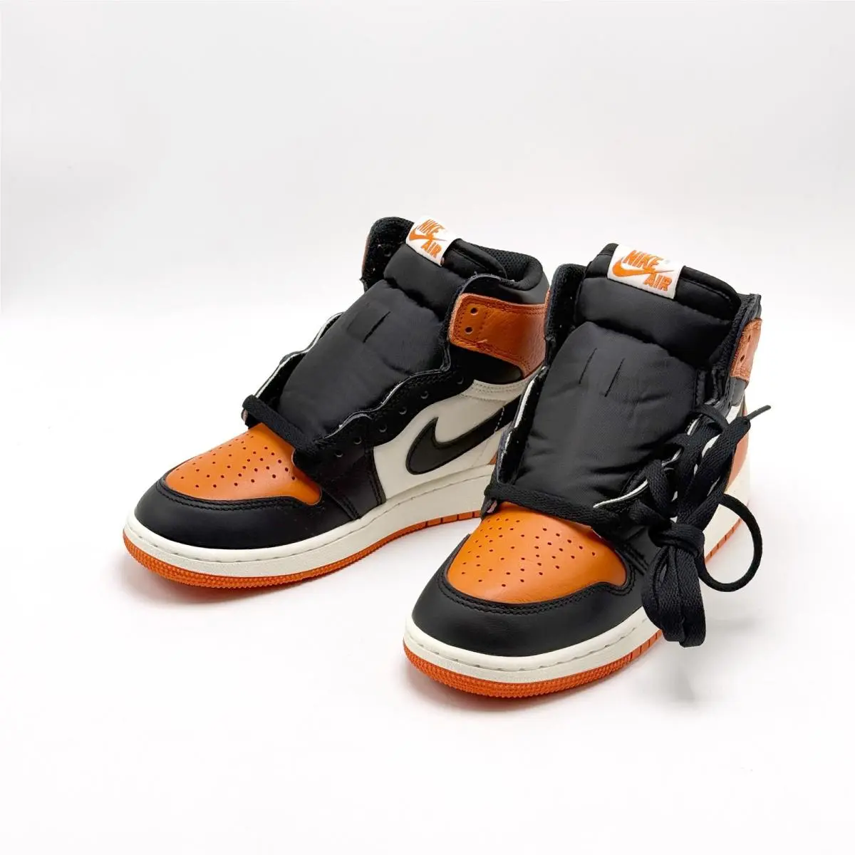 Nike shoes - Air Jordan 1 Mid - Air Mid - Orange 6