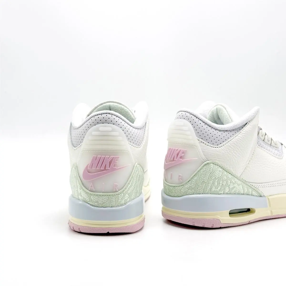 Nike shoes - Jordan Air 3 Retro GS - Beige 2