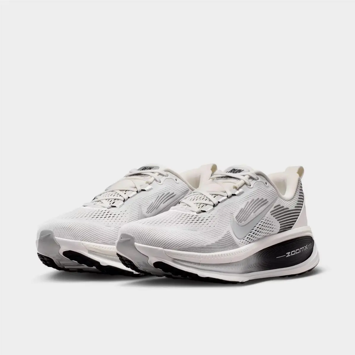 Nike shoes - II7189 100 - Summit White/Black/Off White/Metallic Silver 5