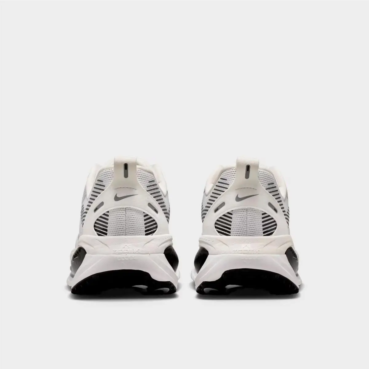 Nike shoes - II7189 100 - Summit White/Black/Off White/Metallic Silver 6